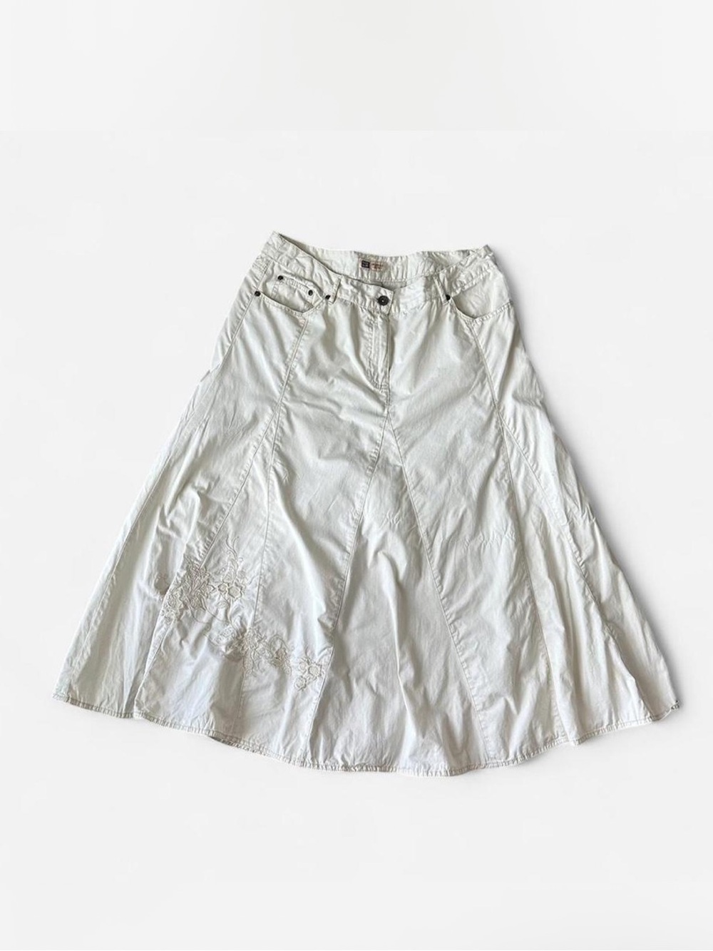 Vintage Y2K Faded Glory Cream maxi skirt with floral embroidery
